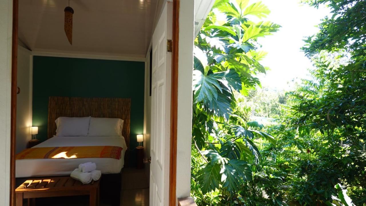 Hotel Osa De Rio Uvita Esterno foto